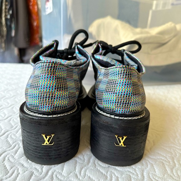 Louis Vuitton Woman’s Beaubourg lace ups - Picture 1 of 6